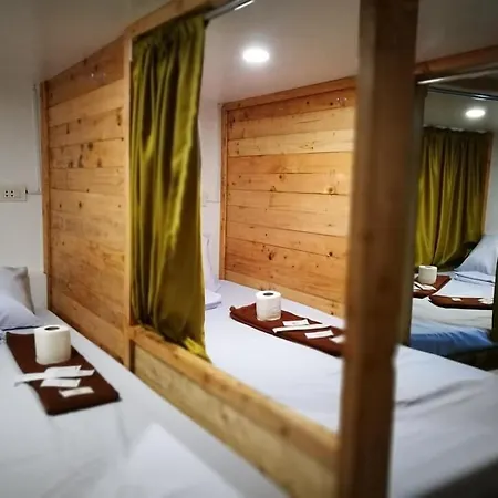 8Th Street Hostel-2